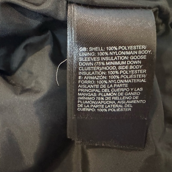 The North Face Women's Black Long Puffer Jacket Slim Fit - Picture 12 of 14